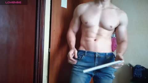 Snapshot of cris2428 chatting on October 14, 4:36 pm cris2428 online show from October 14, 4:36 pm