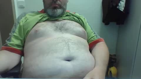 Snapshot of crouch1 chatting on September 15, 10:05 am Crouch1 online show from September 15, 10:05 am