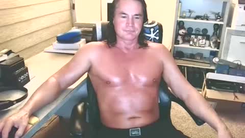 Yup... kinda old but Stop in and say hello online show from October 2, 3:32 am