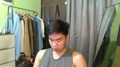 Snapshot of cumloader_ian4u chatting on October 22, 5:00 am IAN online show from October 22, 5:00 am