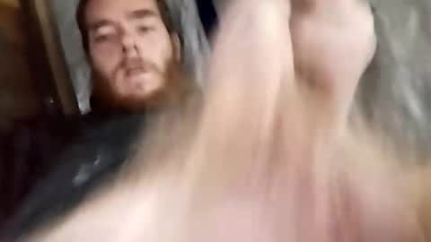 cumzzxx12322 online show from April 27, 11:32 pm