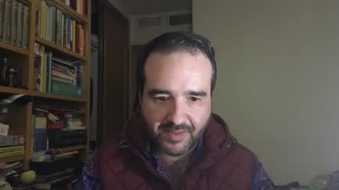 curiosillo1983 online show from December 2, 8:34 pm