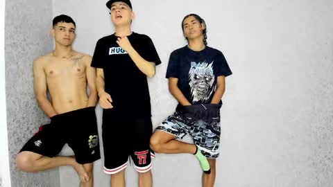Snapshot of cute_boys18 chatting on February 3, 2:55 pm ARTURO-18 MATIAS-18 NIKOLAY-19 HADES-18 GABO-19 online show from February 3, 2:55 pm