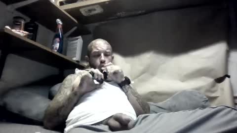 Snapshot of d0pedik chatting on October 13, 8:20 am d0pedik online show from October 13, 8:20 am