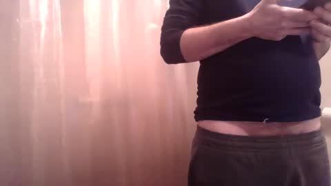 Snapshot of d1d_u_m1ss_1t chatting on February 21, 11:01 am d1d_u_m1ss_1t online show from February 21, 11:01 am