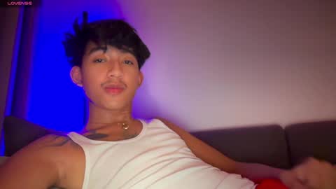   online show from December 8, 7:43 pm