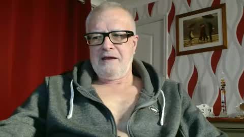 Brian ... online show from October 29, 9:18 pm