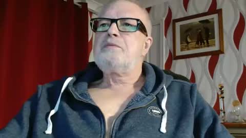 Brian ... online show from February 12, 9:10 pm