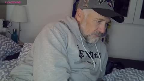 Snapshot of daddybearvlc chatting on February 14, 10:15 pm DaddyBear online show from February 14, 10:15 pm