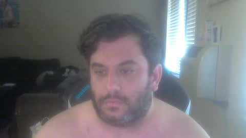 Snapshot of daddybody4u chatting on March 3, 7:01 pm daddybody4u online show from March 3, 7:01 pm