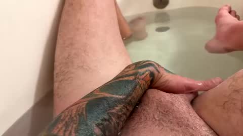 Snapshot of daddydong9169 chatting on October 5, 1:31 am daddydong9169 online show from October 5, 1:31 am