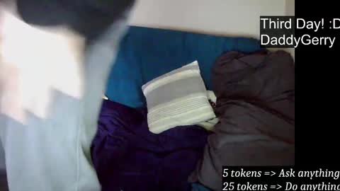 Snapshot of daddygerry chatting on February 2, 5:48 pm Daddy Gerry online show from February 2, 5:48 pm