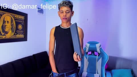 damar_felipe online show from January 13, 5:55 am