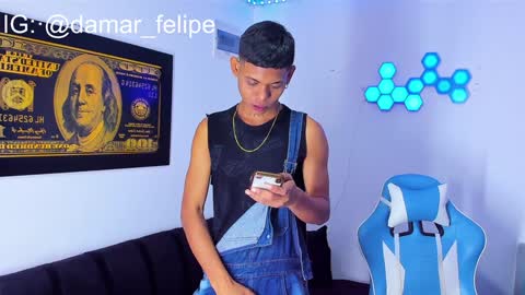 damar_felipe online show from December 18, 7:15 am