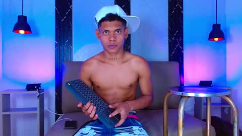 damar_felipe online show from September 25, 6:01 am