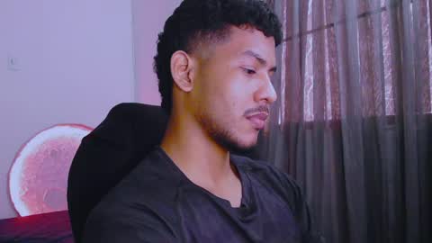 instagram damiannreed. online show from March 31, 4:53 pm