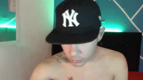 damiansexyboy69 online show from November 20, 3:11 pm