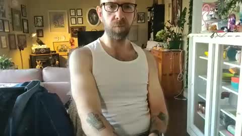 Snapshot of damien_mace chatting on December 15, 12:28 pm damien_mace online show from December 15, 12:28 pm