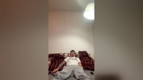 damo111694 online show from February 18, 11:24 pm