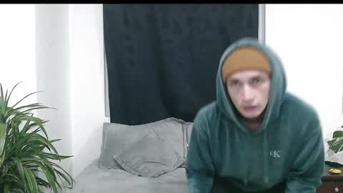 Snapshot of dan_yagami chatting on December 27, 3:42 am Dan and Noah online show from December 27, 3:42 am