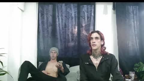 Snapshot of dan_yagami chatting on December 31, 10:12 pm Dan and Noah online show from December 31, 10:12 pm
