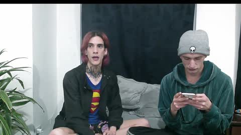 Snapshot of dan_yagami chatting on January 7, 2:33 am Dan and Noah online show from January 7, 2:33 am