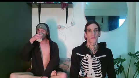 Snapshot of dan_yagami chatting on January 26, 9:51 pm Dan and Noah online show from January 26, 9:51 pm