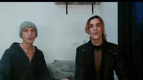 Snapshot of dan_yagami chatting on February 19, 7:05 pm Dan and Noah online show from February 19, 7:05 pm