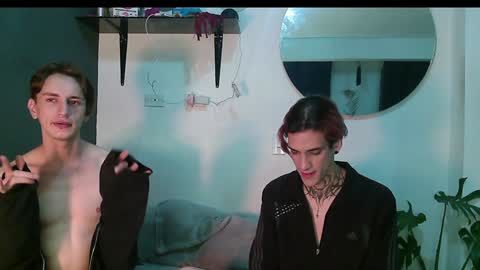 Snapshot of dan_yagami chatting on January 25, 11:54 pm Dan and Noah online show from January 25, 11:54 pm