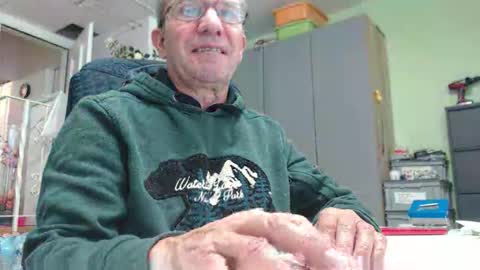 dani_alpina online show from October 9, 12:21 pm