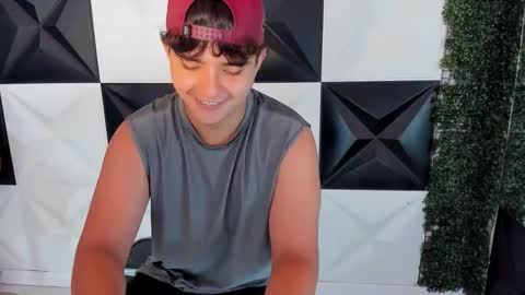 Snapshot of dani_cumboy chatting on October 24, 4:31 pm dani_cumboy online show from October 24, 4:31 pm
