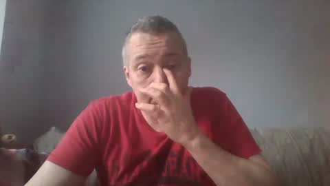 Snapshot of daniel0028 chatting on December 31, 1:19 pm dan online show from December 31, 1:19 pm