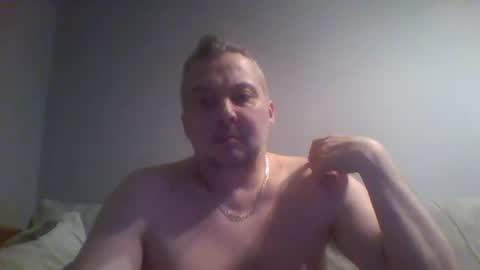 Snapshot of daniel0028 chatting on February 2, 1:23 am dan online show from February 2, 1:23 am