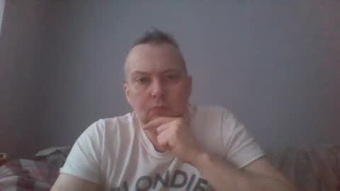 Snapshot of daniel0028 chatting on January 13, 2:42 pm dan online show from January 13, 2:42 pm