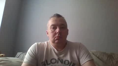 Snapshot of daniel0028 chatting on October 2, 10:52 am dan online show from October 2, 10:52 am