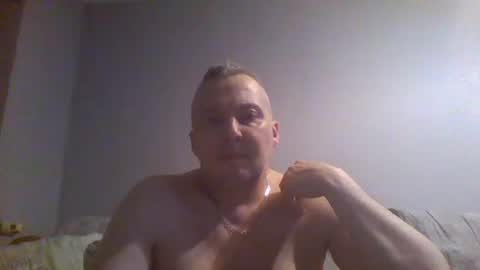 Snapshot of daniel0028 chatting on December 4, 9:46 pm dan online show from December 4, 9:46 pm