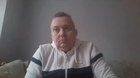 Snapshot of daniel0028 chatting on December 13, 11:34 am dan online show from December 13, 11:34 am