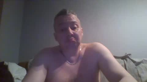 Snapshot of daniel0028 chatting on January 12, 1:11 am dan online show from January 12, 1:11 am