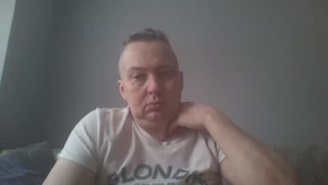 Snapshot of daniel0028 chatting on March 9, 11:47 am dan online show from March 9, 11:47 am