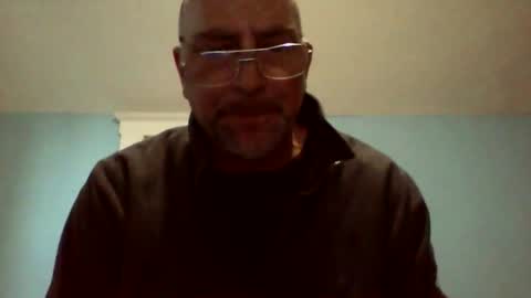 Snapshot of daniel_lbc chatting on October 24, 10:33 pm Daniel online show from October 24, 10:33 pm