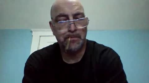 Snapshot of daniel_lbc chatting on October 23, 1:14 pm Daniel online show from October 23, 1:14 pm
