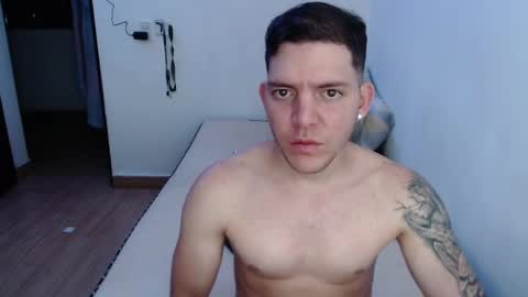 Snapshot of daniel_vargas5 chatting on December 28, 3:26 am Daniel online show from December 28, 3:26 am