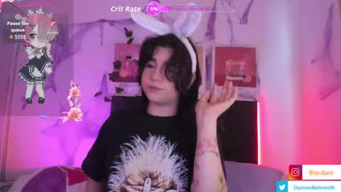 Snapshot of daniellesins_ chatting on October 26, 10:01 pm    online show from October 26, 10:01 pm