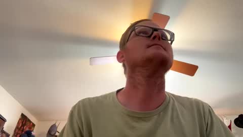 Daniel    y. online show from December 30, 7:53 pm