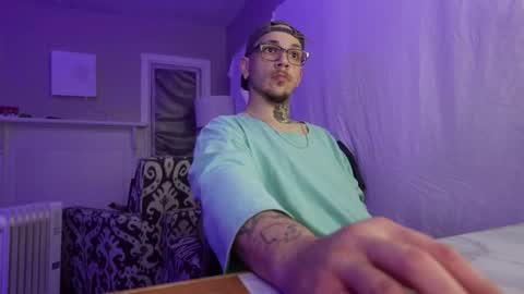 dankfuckcouple online show from February 16, 9:15 am