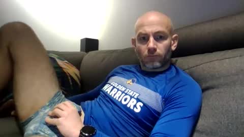 danny81boy online show from December 15, 9:12 pm