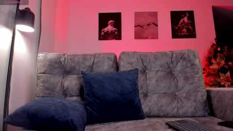 danteread online show from December 4, 4:19 am