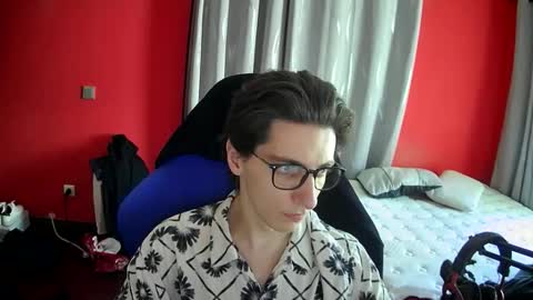 danywhiteyb online show from April 22, 1:49 pm