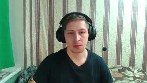 darienlarge online show from October 31, 2:57 am