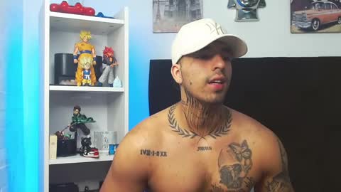 Darius Phoenix  online show from March 11, 6:10 am